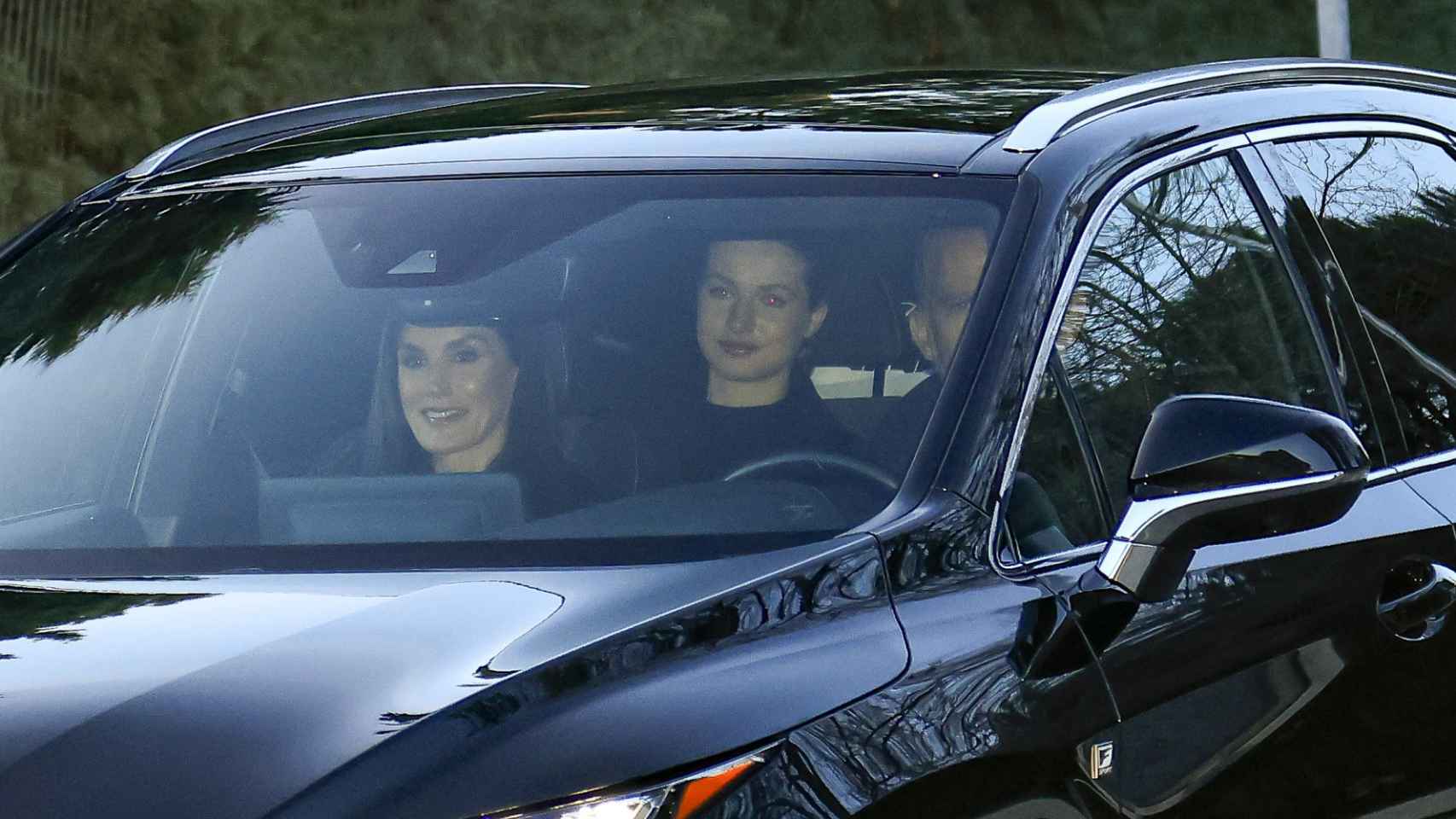 La Familia Real en coche.