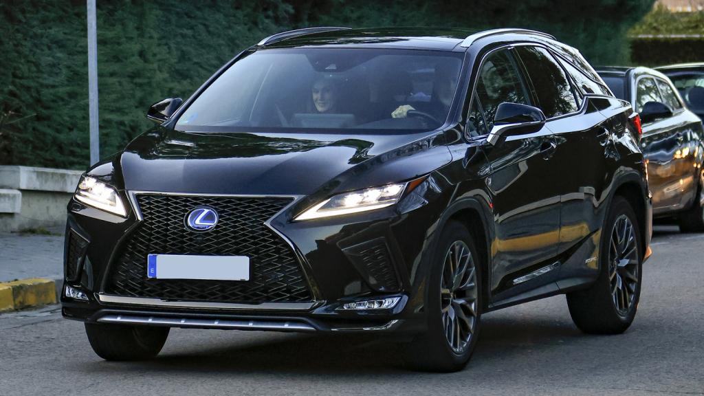 Lexus RX.