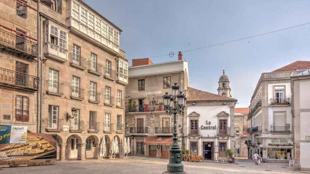 Plaza de la Constitución, en el Casco Vello vigués.