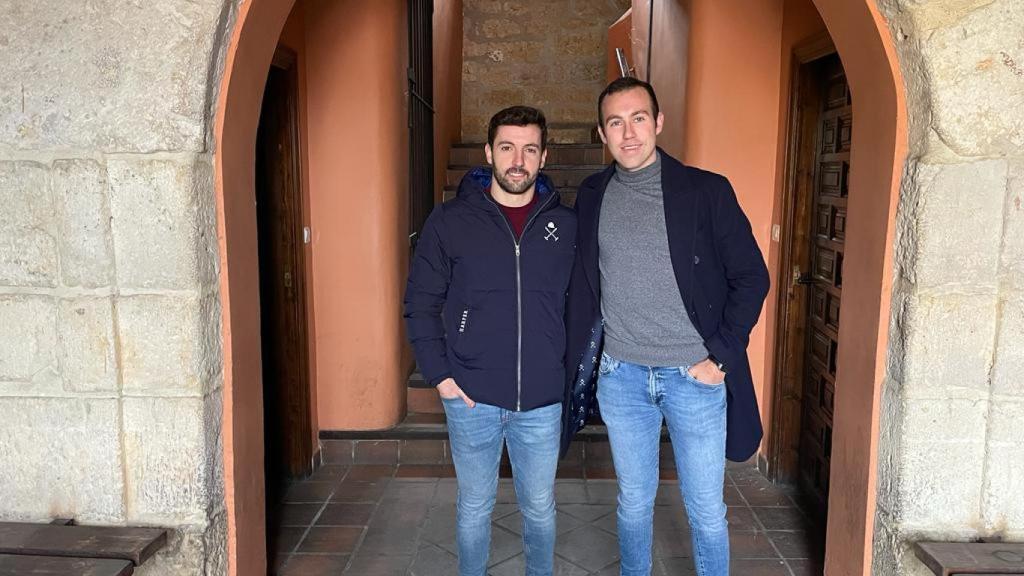 Borja y Carlos en El Torno tras recibir las llaves