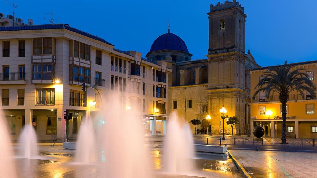 Plaza de Santa María, Elche.