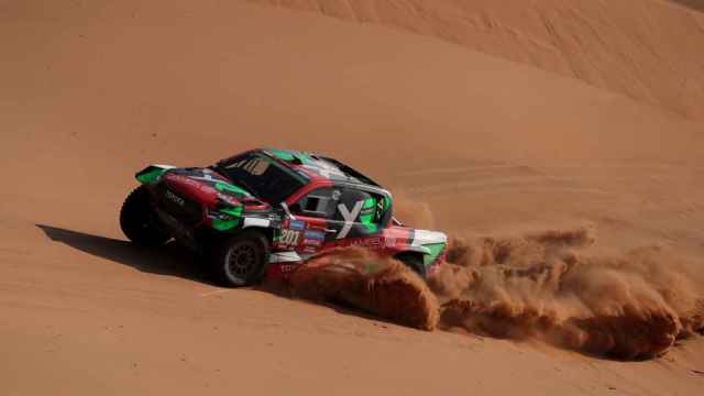 Al Rajhi, durante la cuarta etapa del Dakar.
