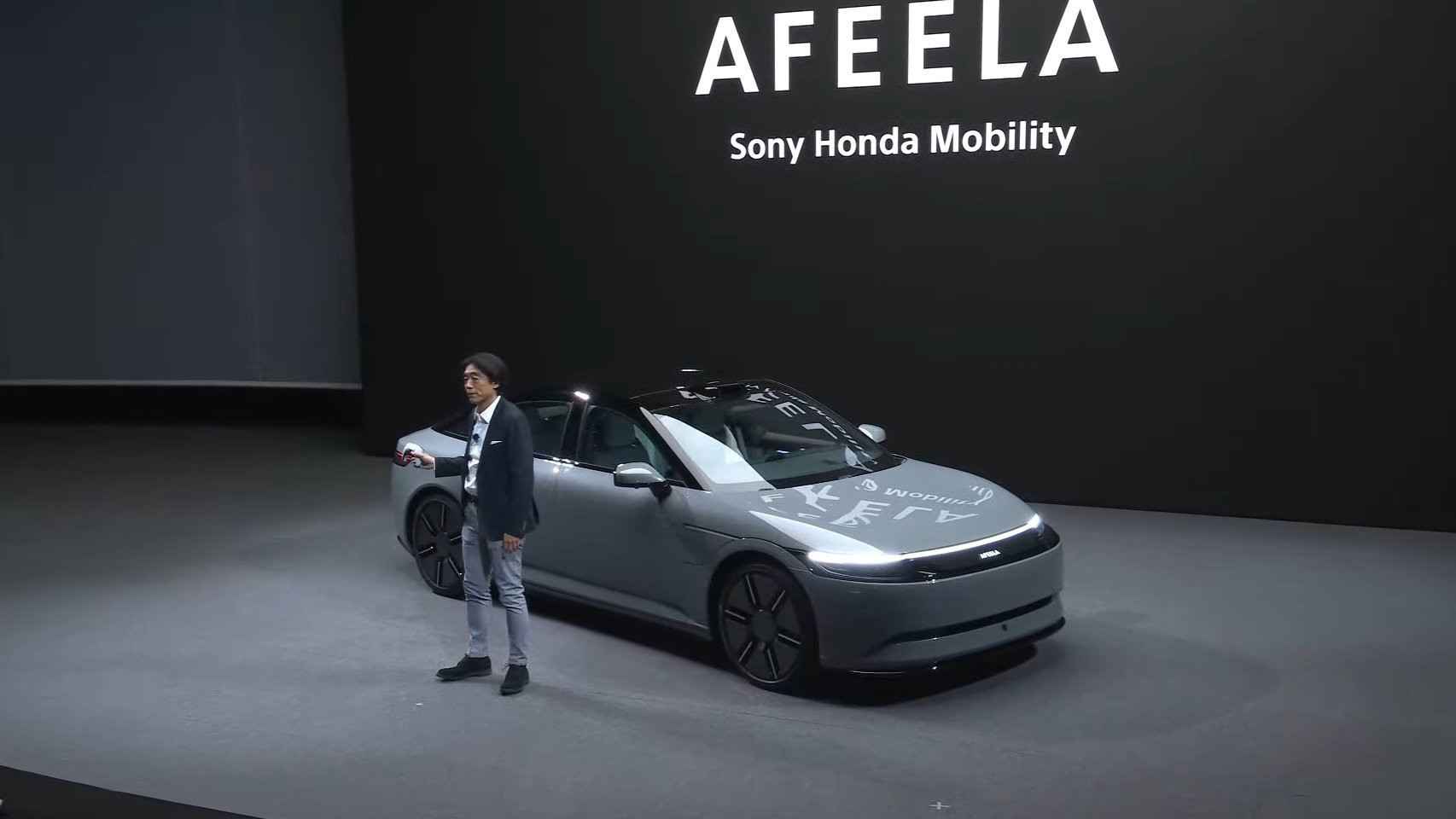 El coche de Sony se puede conducir con el mando de la PlayStation: así es  el Afeela
