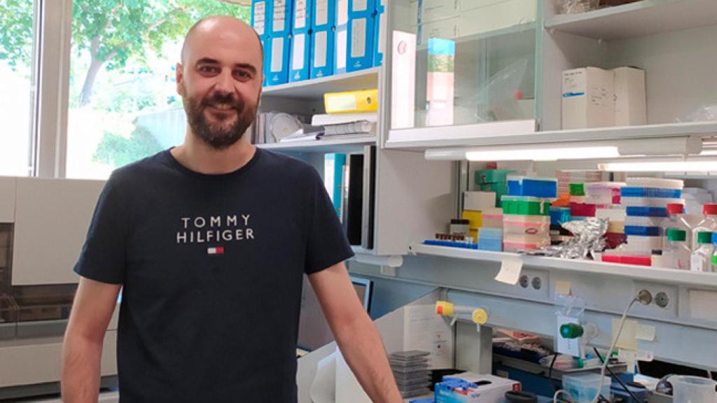 Javier Vaquero se ha incorporado recientemente al Centro de Investigación del Cáncer abordando como principal línea de investigación el colangiocarcinoma (CCA)