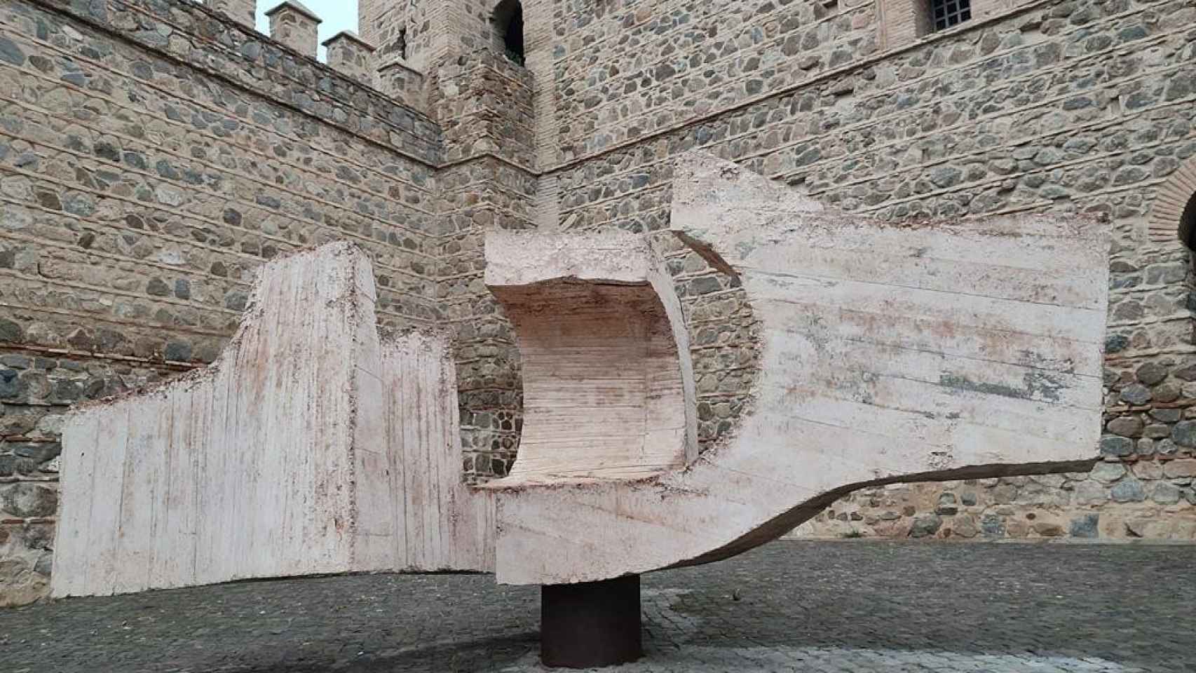 'Lugar de Encuentros V', escultura de Chillida en Toledo. Foto: Venancio Martín.
