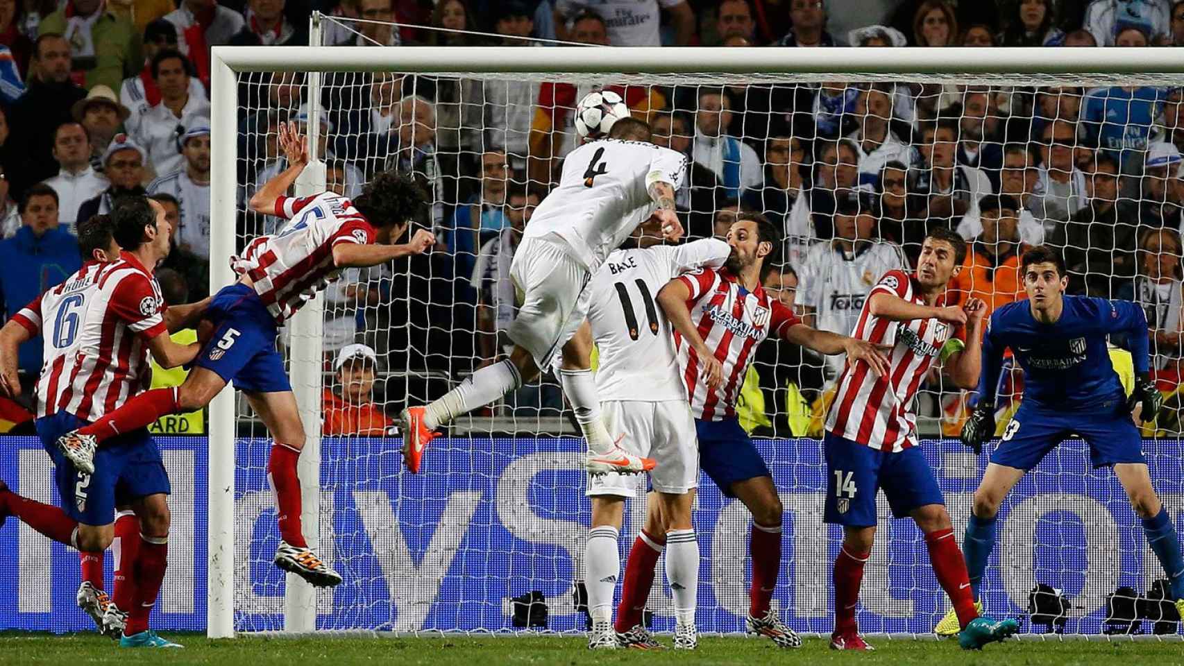 Sergio Ramos marca el gol del empate en la final de la Champions League 2013/14