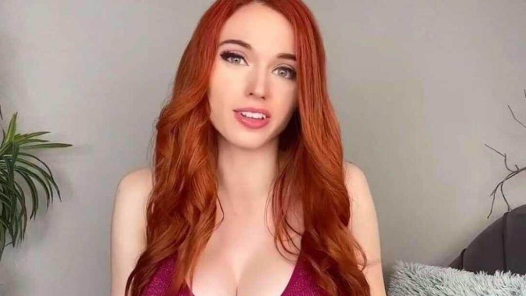 Fotografía de la 'streamer' Amouranth.