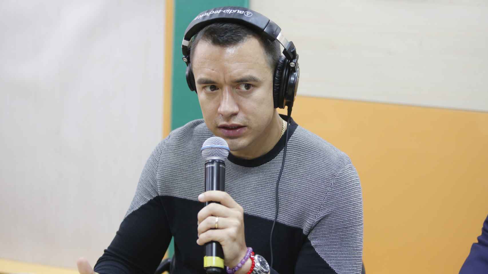 Daniel Noboa durante una entrevista en una radio local la mañana del miércoles.