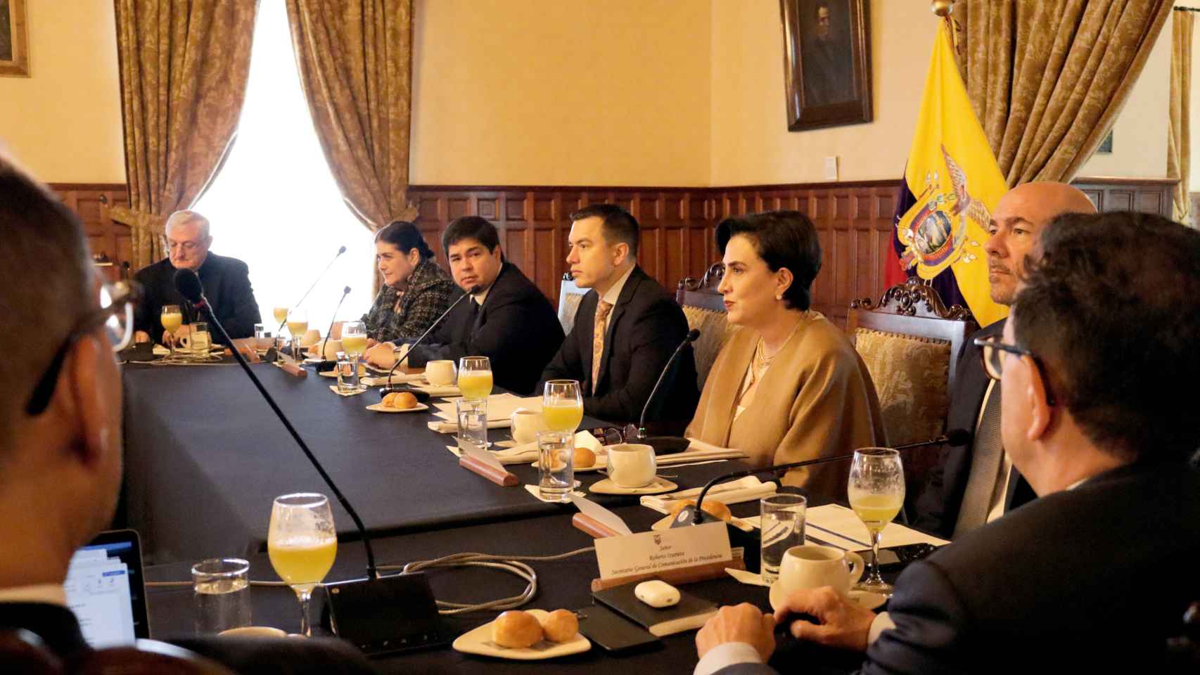 Reunión de Daniel Noboa con los embajadores de distintos países durante la mañana del pasado miércoles en Quito.