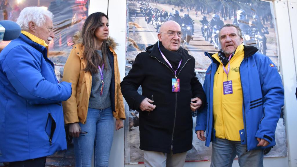 Jesús Julio Carnero en su visita al nido de Pingüinos