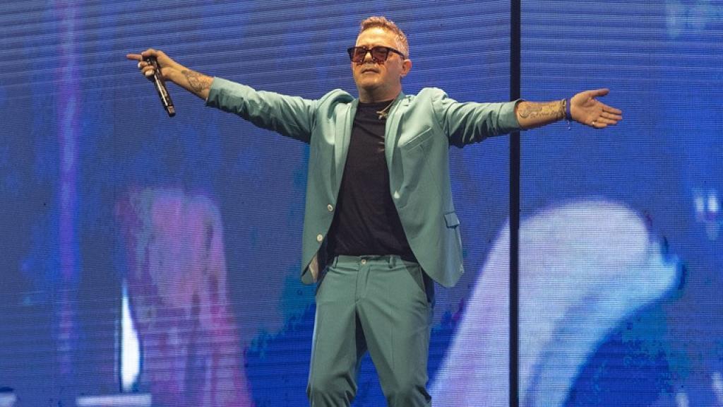 Alejandro Sanz durante un concierto.