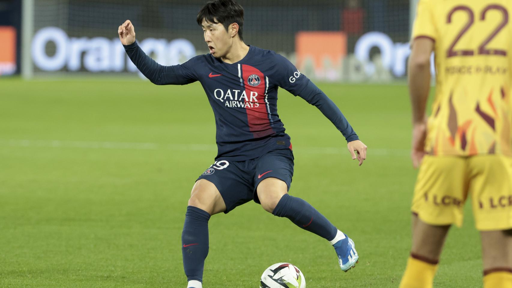 Kang-in Lee, en un choque contra el PSG