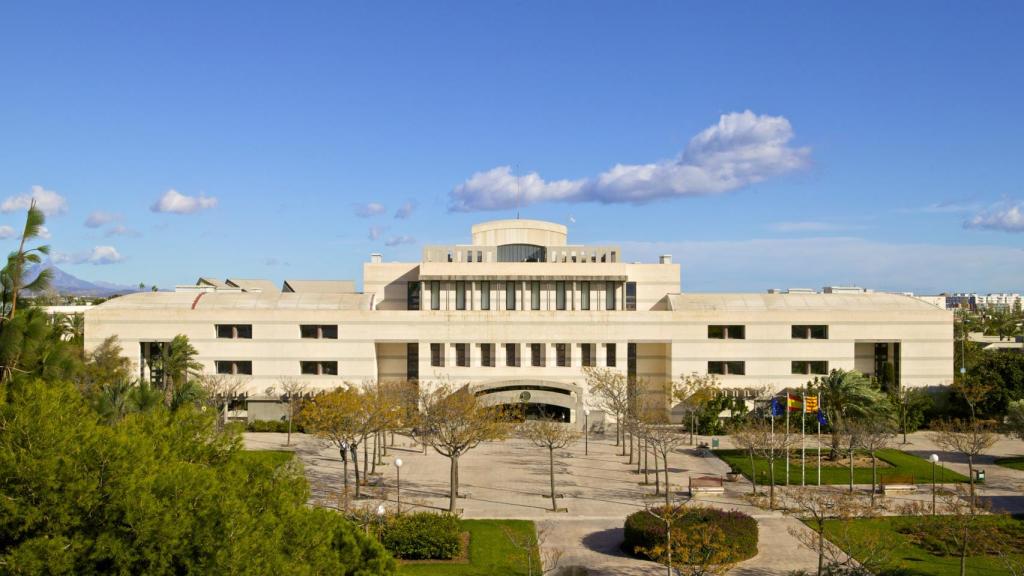 La UA contratará a dos nuevos investigadores del Programa Investigo para analizar políticas macroeconómicas