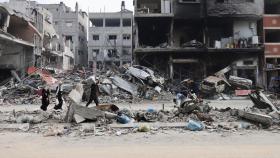 Imagen de las consecuencias de un bombardeo en casas de la Franja de Gaza a fecha de 9 de enero 2024.