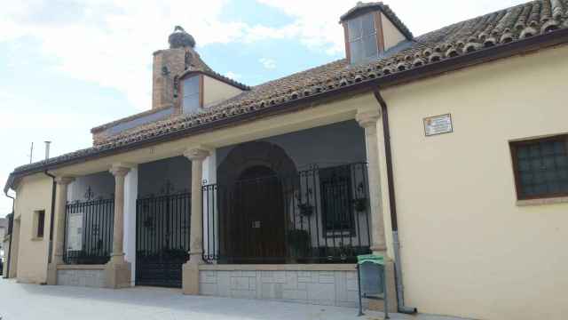 Iglesia de Alcañizo. / Foto: Wikipedia.
