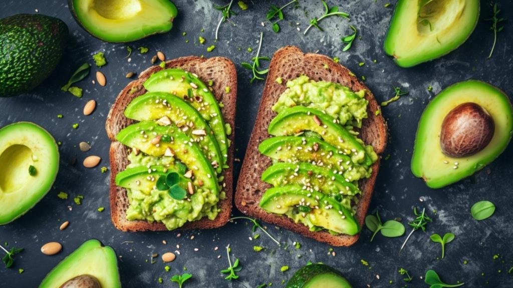 Tostadas de aguacate