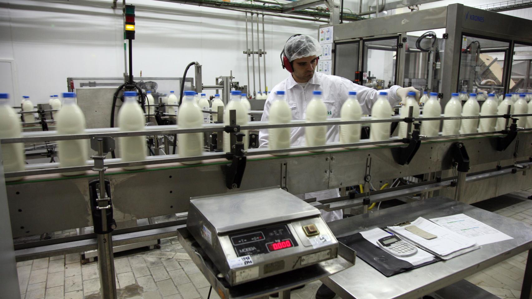 Interior de la fábrica de Lauki en 2009