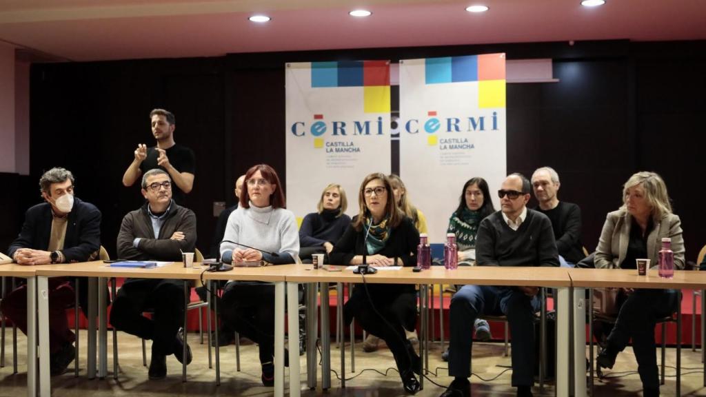 Otro instante de la rueda de prensa.