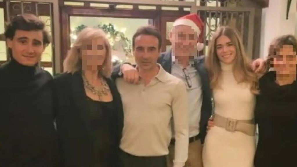 La última fotografía de Enrique Ponce junto a Ana Soria, esta pasada Navidad.