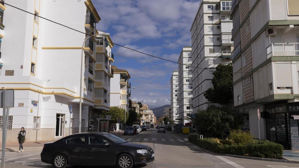 Los alrededores de la vivienda donde fue hallada sin vida la mujer.