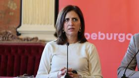 La secretaria general del PSOE de Burgos, Esther Peña, durante una rueda de prensa