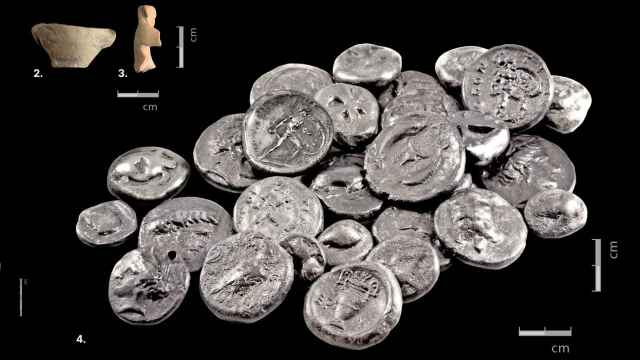 Las 29 monedas de los siglos VI-IV a.C. halladas en Tenea.