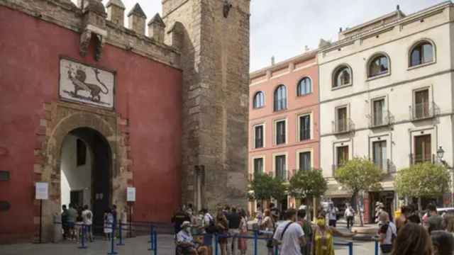 Entrada del Alcázar de Sevilla.