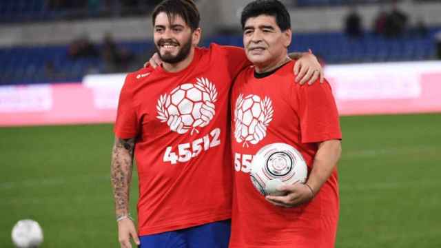 Diego Armando Maradona y su hijo Diego Armando Maradona Jr.