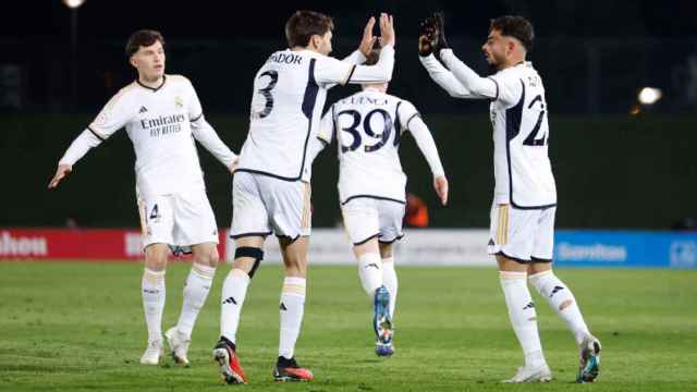Los jugadores del Real Madrid Castilla celebran el gol del empate