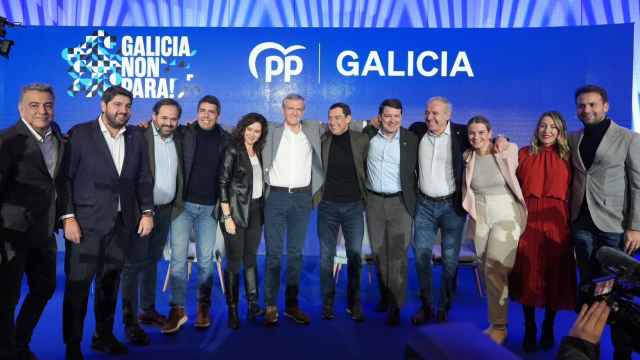 Los barones del PP, entre ellos Mañueco, arropan al candidato Alfonso Rueda
