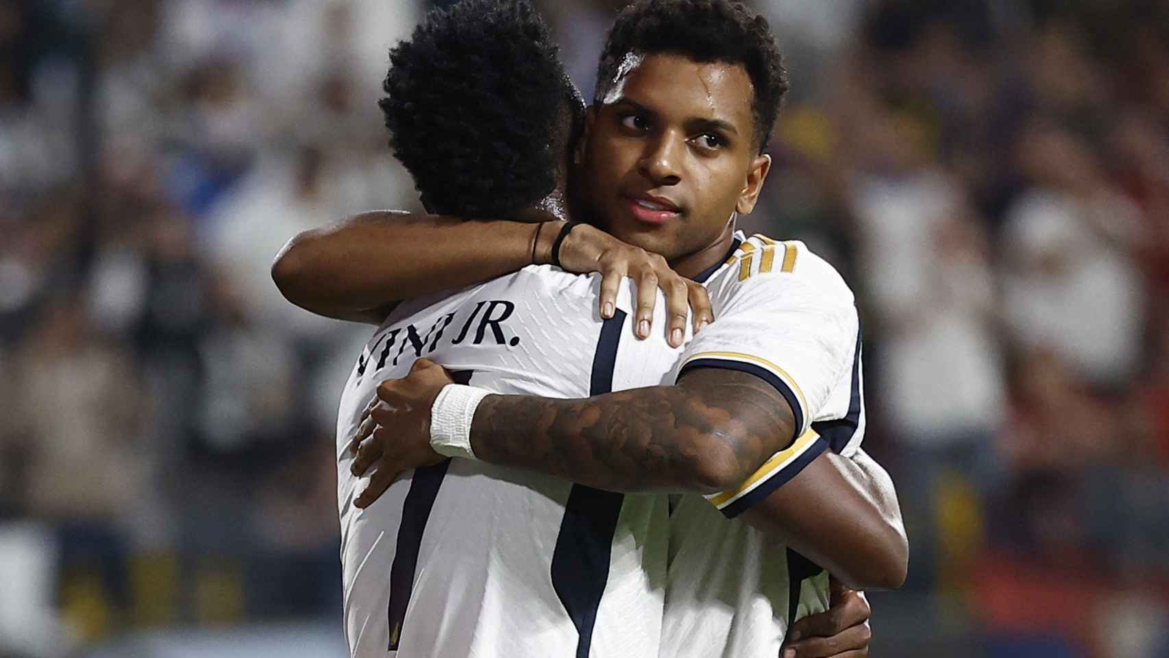 Rodrygo y Vinicius celebran el cuarto gol frente al Barça