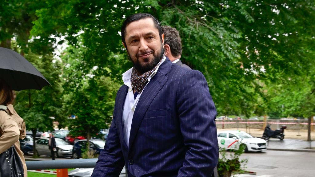 Rafael Amargo entrando en los juzgados, en junio de 2023, en Madrid.