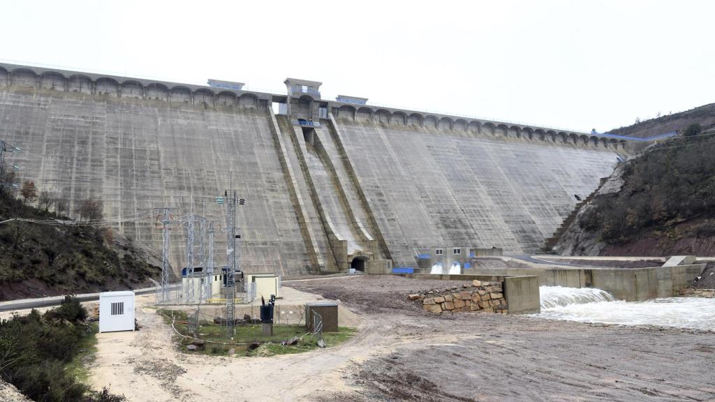 Imagen de la presa de Castrovido