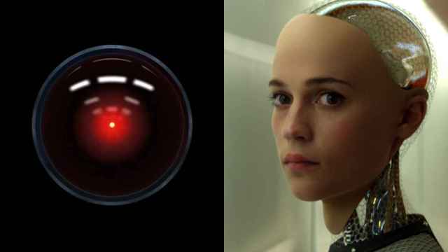 A la izquierda, HAL 9000, de '2001: Una odisea del espacio' (Stanley Kubrick, 1968). A la derecha, Alicia Vikander como AVA en 'Ex Machina' (Alex Garland, 2014).