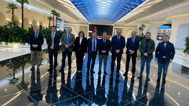 Imagen de la delegación de Castilla-La Mancha en la sede de Huawei en Pekín (China).