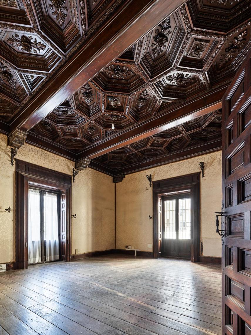 Detalles del Palacio de la Trinidad.