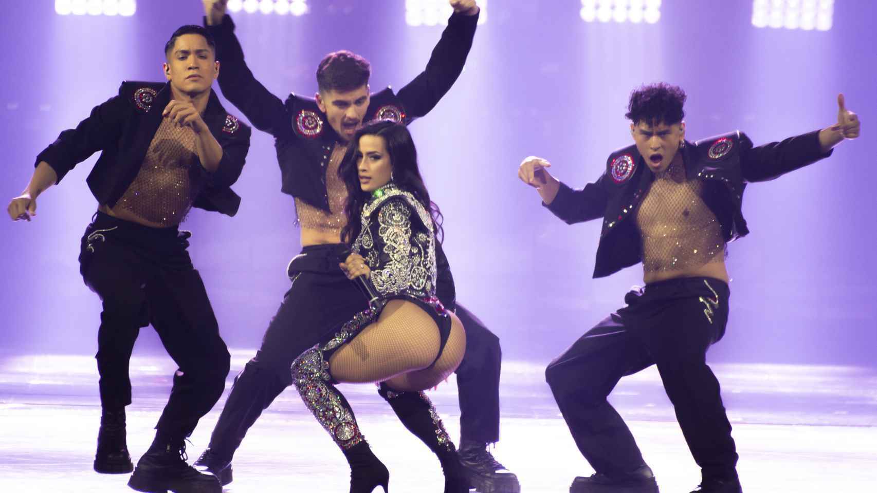 Chanel actuando en la final de Eurovisión.