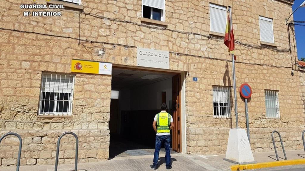 El cuartel de la Guardia Civil de Novelda, en una imagen de archivo.