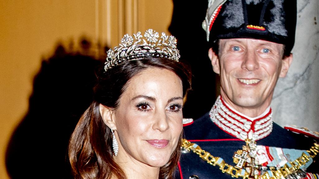 Joaquín de Dinamarca junto a su mujer, Marie, en un acto celebrado en el Palacio de Copenhague.