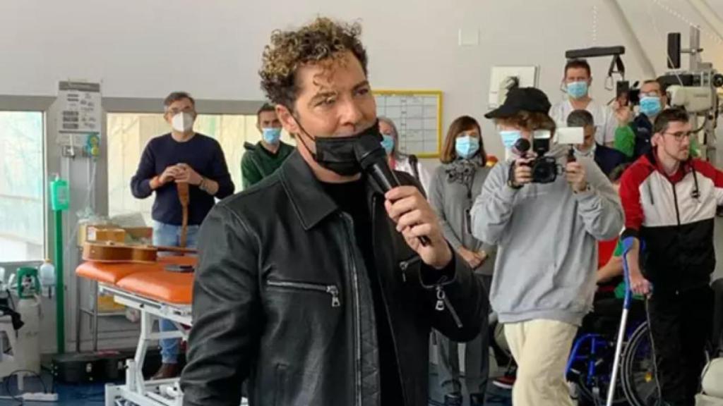 Visita de David Bisbal al Hospital de Parapléjicos de Toledo.