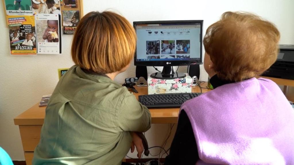 Fundación Fransol, beneficiaria de Santander Social Tech, pone en práctica lo aprendido en los talleres.