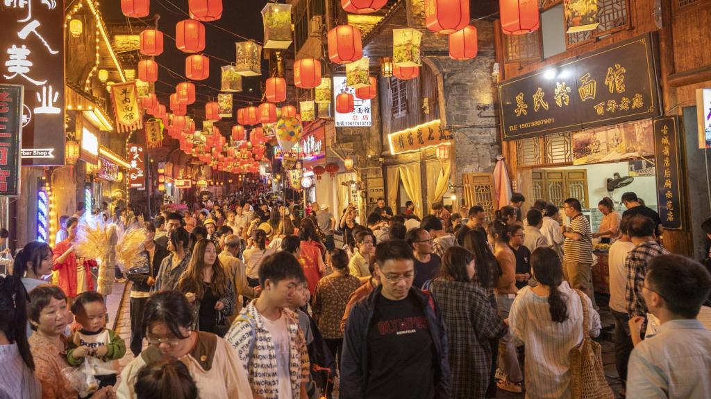 Un grupo de personas en la provincia de Hunan, en China