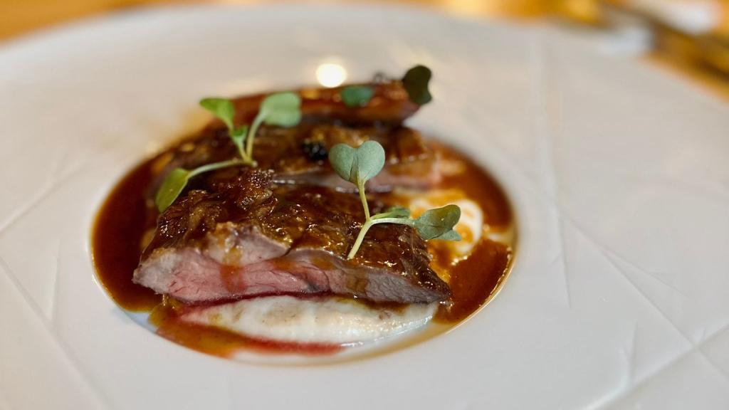 Plato del menú de degustación.