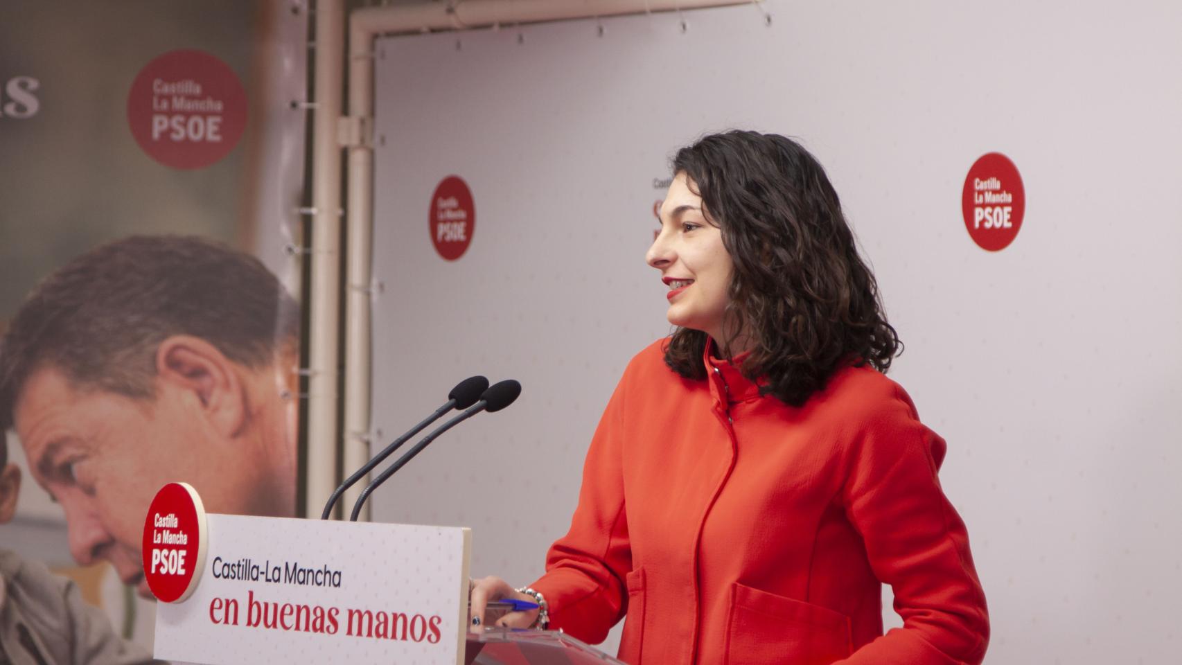 La diputada regional del PSOE Paloma Jiménez en rueda de prensa.