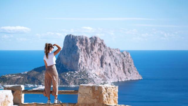 Benidorm y Calpe, encabezan la desestacionalización del turismo en Alicante con una ocupación del 65%