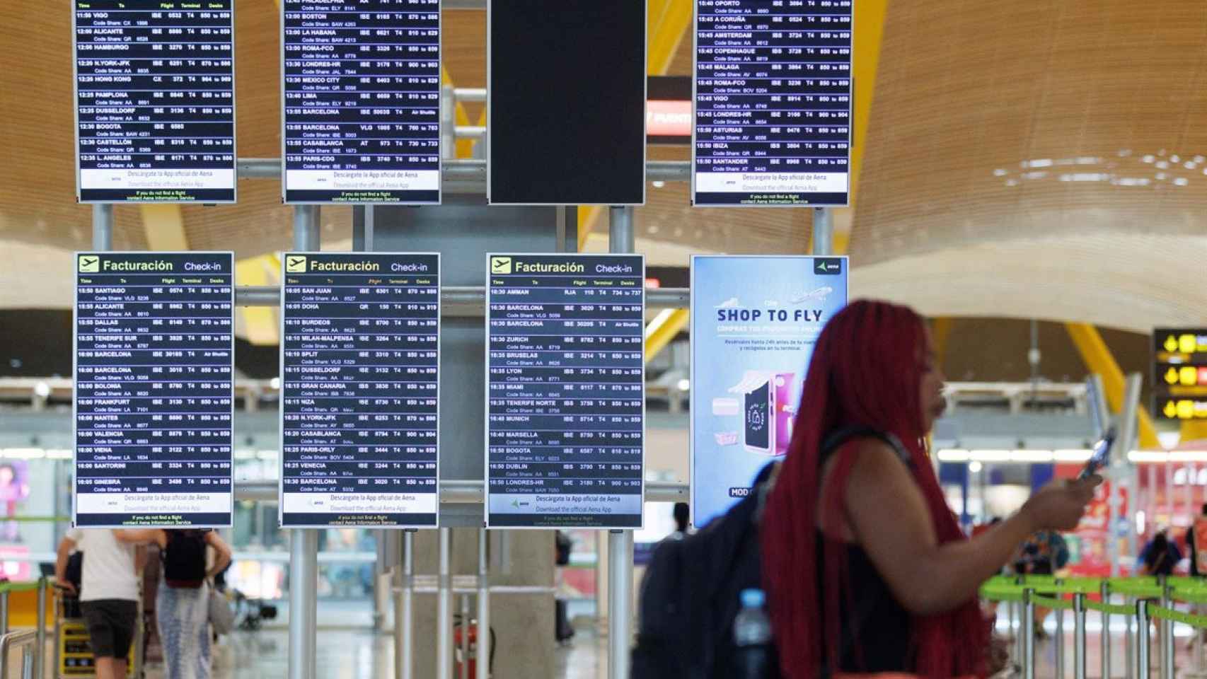 Paneles del Aeropuerto Madrid-Barajas.