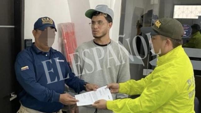 Greg Oliver Higuera Marcano, tras ser arrestado por las autoridades de Colombia.