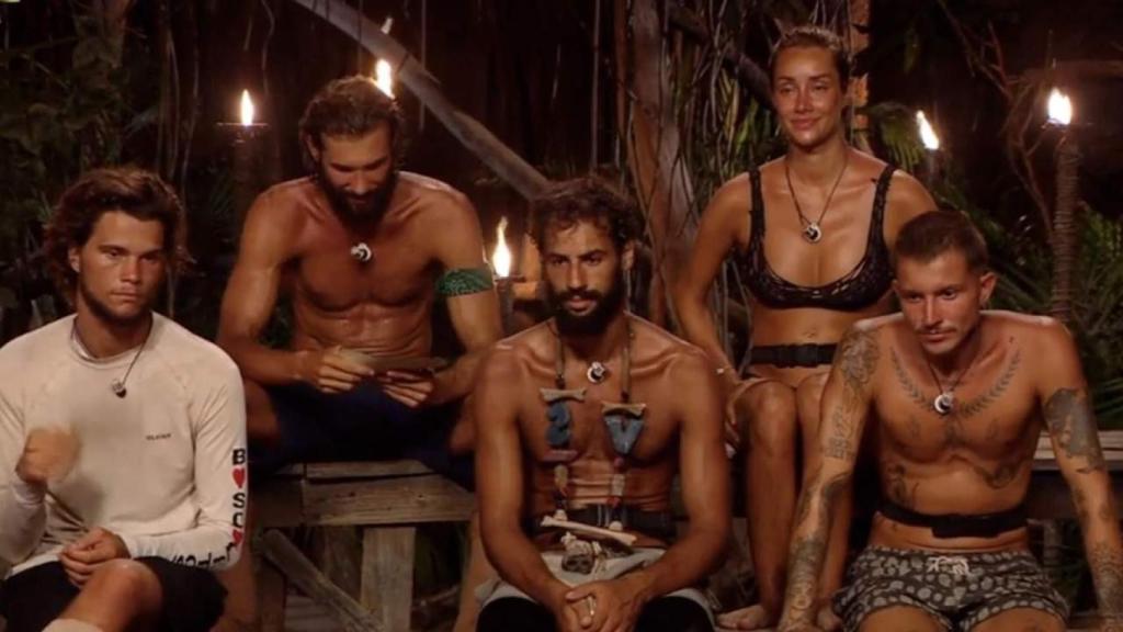 Así ha sabido complacer Telecinco a sus productoras: el cambio de cromos que se inició con 'Supervivientes'