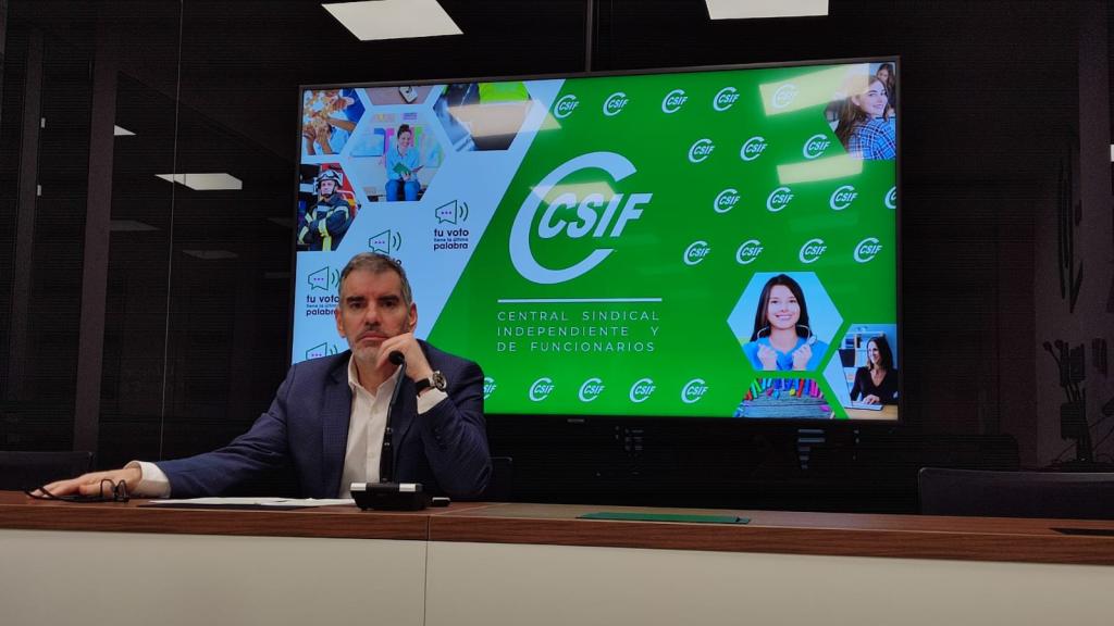 El presidente de CSIF Castilla y León, Benjamín Castro, durante una rueda de prensa