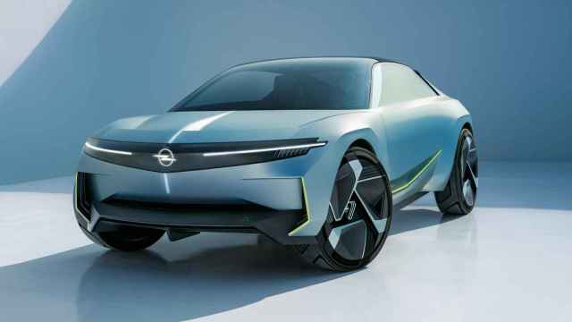 Prototipo de Opel que anticipa el diseño de los futuros modelos de la marca.